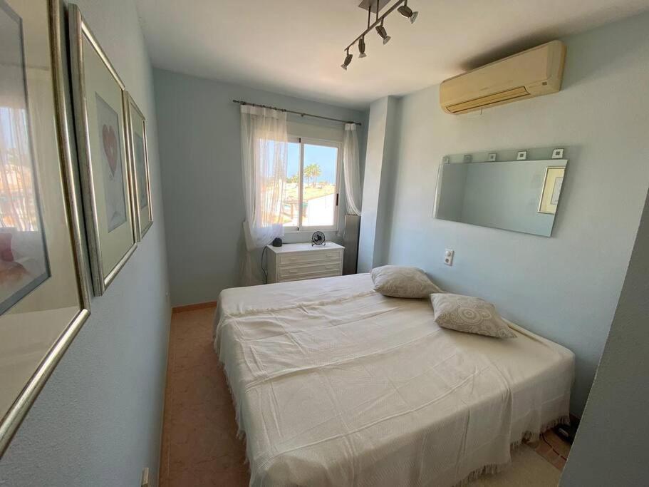 Modern penthouse in Dénia only 200 m to the beach! Extérieur photo
